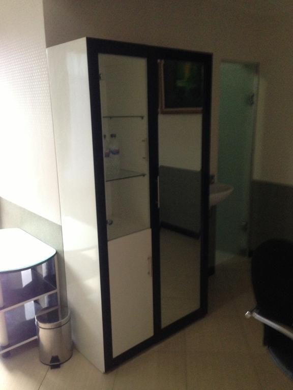 Global Inn Keluarga Sedati Chambre photo